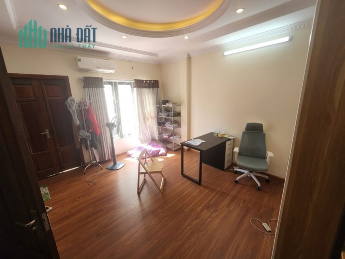 BÁN NHÀ ĐẸP DOÃN KẾ THIỆN CẦU GIẤY, PHÂN LÔ, ÔTÔ ĐỖ GẦN, SÁT PHỐ, 3 THOÁNG, GIÁ NHINH 5TỶ
