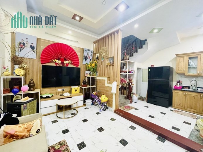 Mỹ Đình Lô góc, thoáng sáng, nhà dân xây Dt 50m 6 ngủ khép kín giá nhỉnh 6 tỷ