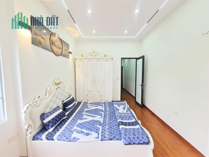 NHÀ ĐẸP ĐẠI TỪ 30M ÔTÔ NGÕ THÔNG RỘNG 3M VÀI BƯỚC RA CHỢ 34M2 4 NGỦ 3.8 TỶ