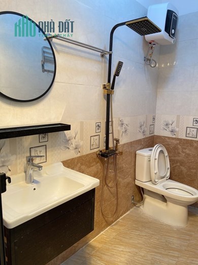 2 Ô TÔ QUA NHÀ, NGÕ THÔNG KINH DOANH – 5 tầng 100 Đội Cấn 43m2 chỉ 7.8 tỷ