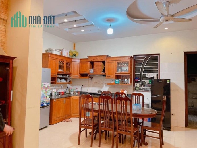 Bán biệt thự liền kề KĐT Việt Hưng, 105m, MT 7m, mặt vườn hoa, 18 tỷ 1
