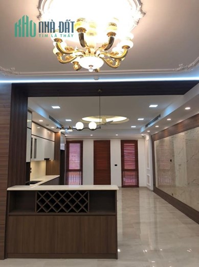 Bán gấp nhà phố Tây Sơn, đối diện đại học Công Đoàn, ô tô tránh, kinh doanh, gần hồ chỉ 6.3 tỷ