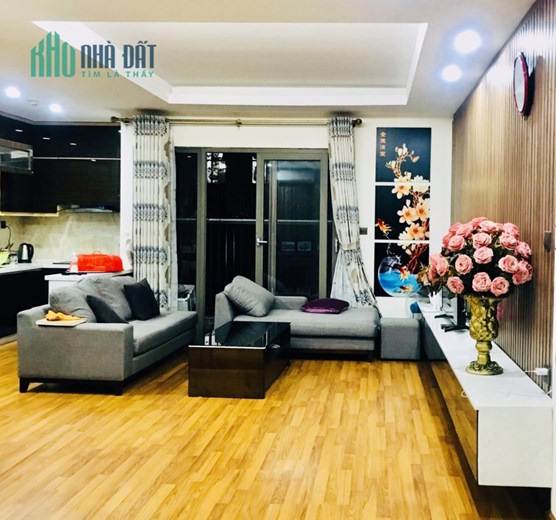 Chính chủ bán căn góc Tầng Trung 98m HomeCity Trung Kính full nội thất Sổ đỏ cất két