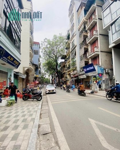 Mặt Phố! Chỉ 22tỷ, Bán Toà Nhà 5T TÂY HỒ, KD Siêu Thị, CÔNG TY, ĐT:0977690119.