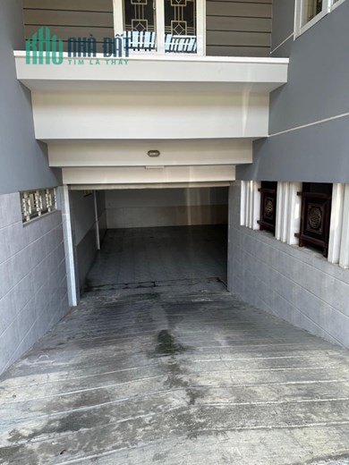 Bán nhà Biệt thự Mặt tiền Aeon Tên Lửa, DT: 10x20m, 5 Tầng có Hầm, 6PN lớn, giá 28.9 tỷ.