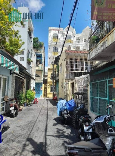 Hương Lộ 2 Bình Trị Đông Bình Tân 4m ×12m 2PN  sân phơi  Ban công Giá: 3.6 tỷ
