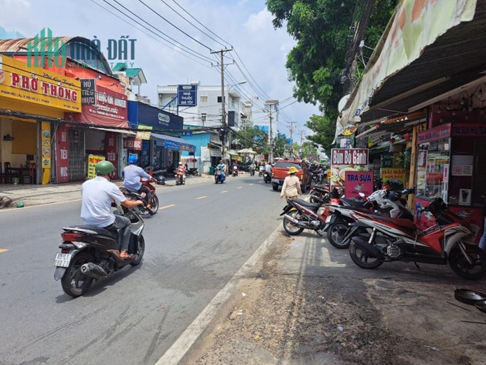 Cho thuê mặt tiền Phạm Hữu Lầu, 4.5x31m, 2 tầng, giá 30 triệu