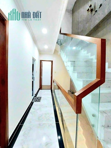Biệt thự đường Huỳnh Tấn Phát, 4 tầng, giá chỉ 6.8 tỷ