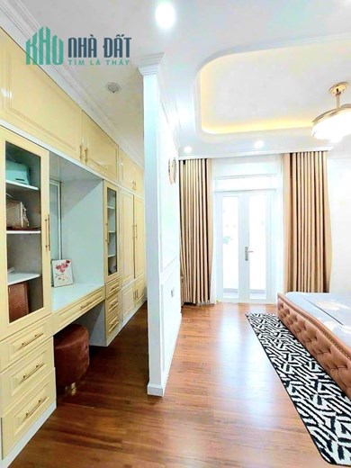 Biệt thự đường Huỳnh Tấn Phát, 4 tầng, giá chỉ 6.8 tỷ