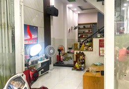 Cho thuê nhà 1T1L 110m2 3pn đường Lê Văn Chí Linh Trung