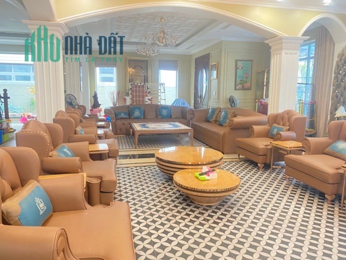 Bán biệt thự trung tâm Cầu Giấy - KĐTM Dịch Vọng - mặt phố - KD -công viên- 310m - mặt tiền 15m