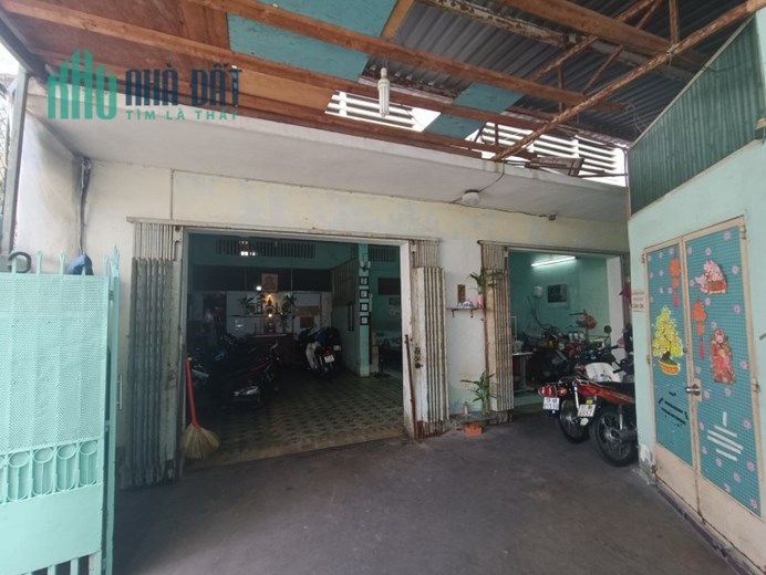 Trần Bình Trọng, Quận 5, Nhà 1 đời trên 70 năm, Diện tích 200m2 (8x25), hẻm 8M