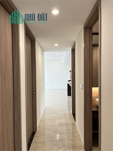 Cho thuê hoặc bán căn 3 phòng ngủ - Thảo Điền Green, quận 2.