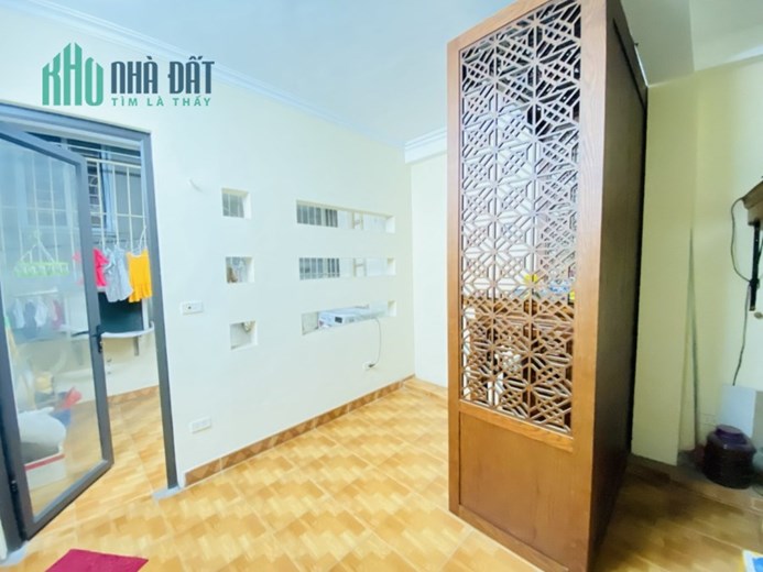 Quan Nhân 5 TẦNG CÒN MỚI ĐẸP - GẦN Ô TÔ - TẦM TIỀN - ĐẦY ĐỦ CÔNG NĂNG - Dân Xây. Giá 3 tỷ hơn