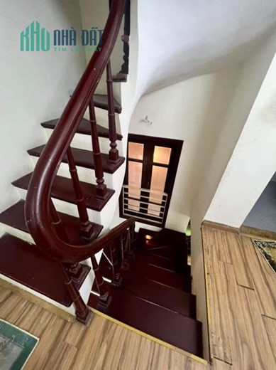Bán nhà Chùa Bộc 35m2 4 tầng, 2 thoáng, gần phố, ngõ nông, 4.8 tỷ