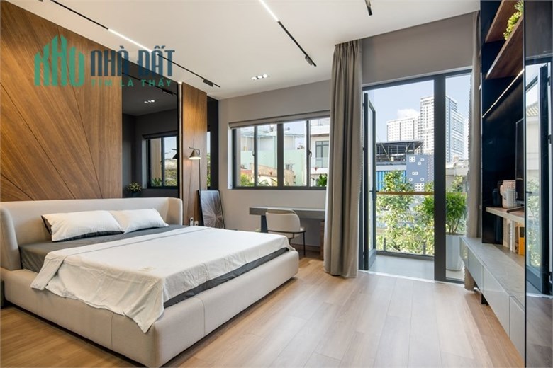 Bán nhà Tạ Quang Bửu 65m2 6 tầng 17.5 tỷ thang máy, oto tránh