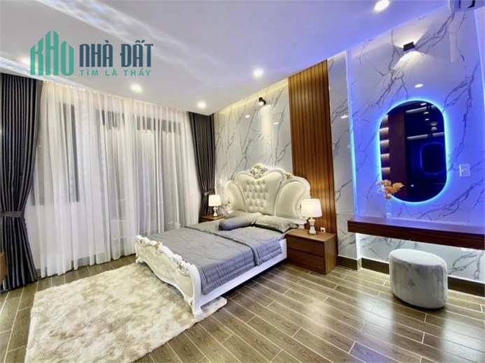 Giảm sốc 3 tỷ!  Phạm Văn Chiêu, Gò Vấp – 88m2, 4 tầng có Hồ Bơi, Full nội thất.