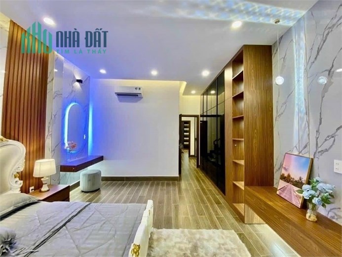 Giảm sốc 3 tỷ!  Phạm Văn Chiêu, Gò Vấp – 88m2, 4 tầng có Hồ Bơi, Full nội thất.
