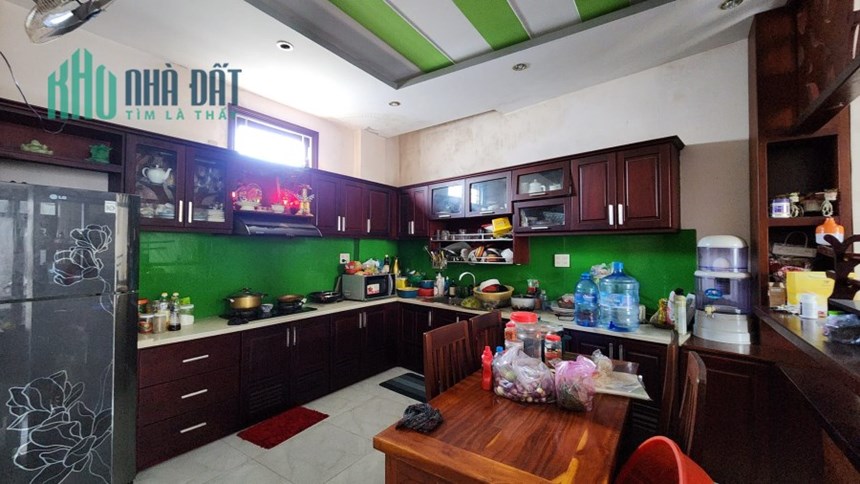 Nhà 3 tầng tại hẻm xe máy Phước Hải NHA TRANG