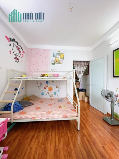 Bán nhà Thạch Bàn, Dân xây, Gần phố, 35m2, 4T, chỉ nhĩnh 3 tỷ.