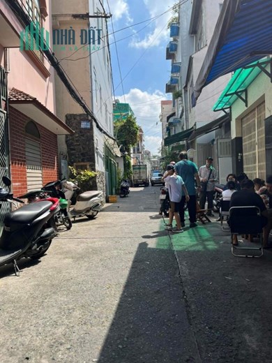 (Hiếm) Bán đất tặng nhà c4 - Hẻm xe Hơi - Phường 7 Tân Bình- Khu Cư xá tự do - 6 tỏi quá rẻ