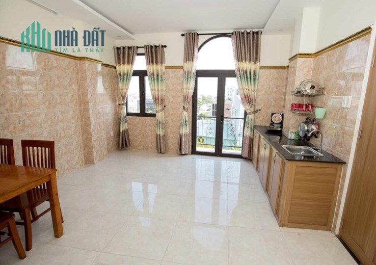 CẦN BÁN TÒA NHÀ 30 CĂN HỘ CAO CẤP THU NHẬP KHỦNG TRÊN 100TR/THÁNG.
Hoà An, Cẩm Lệ. Diện tích 256