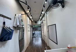 SANG NHƯỢNG MẶT BẰNG KINH DOANH SHOP THỜI TRANG  ĐỊA CHỈ 142 CẦU GIẤY, HÀ NỘI