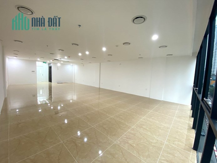 Bán Tòa Văn Phòng Xây Mới 8 Tầng KDT Yên Hòa.View Công Viên.DT 100m2. Giá 39 TỶ