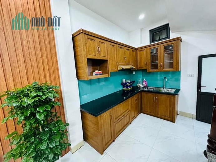 Bán nhà Mỹ Đình- 32m x 5T- Ở ngay- gần phố-Chỉ 3 tỷ 85.