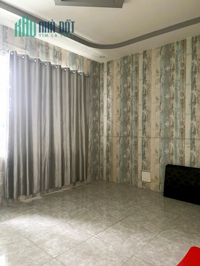 Sang quán ăn sáng trưa mặt tiền đường Linh Đông
