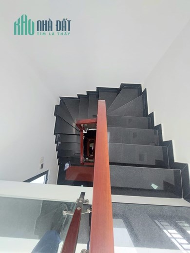 Hẻm 1/ Xe Hơi Tới Nhà, 35m2 x 2T gần Chợ Phạm Văn Bạch, Giá Chỉ 1,9 tỷ