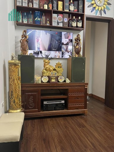 Bán nhà 250 Tân Mai, Hoàng Mai 30m, 5 tầng gần oto, nhỏ xinh đủ công năng, hơn 3 tỷ