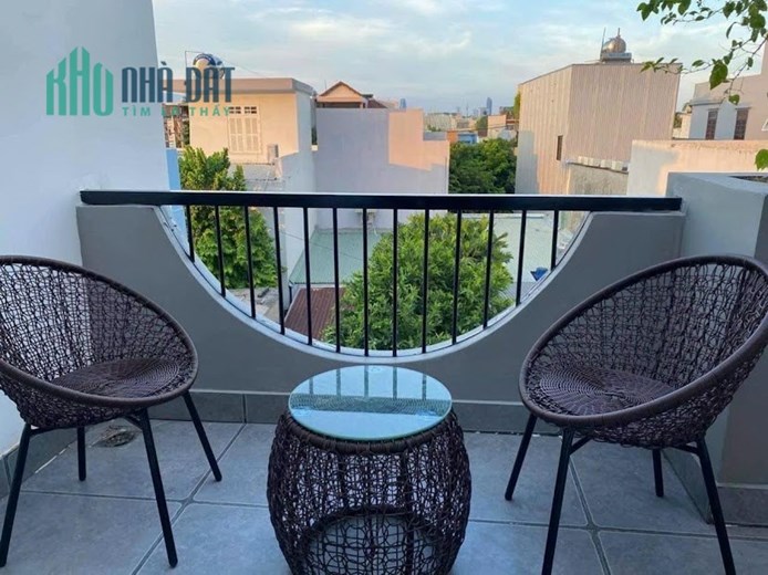 BÁN TÒA CĂN HỘ APARTMENT 5 TẦNG, 12 PHÒNG FULL NỘI THẤT, CẠNH BÃI TẮM SƠN THỦY ĐÀ NẴNG, CHỈ 7,9 TỶ