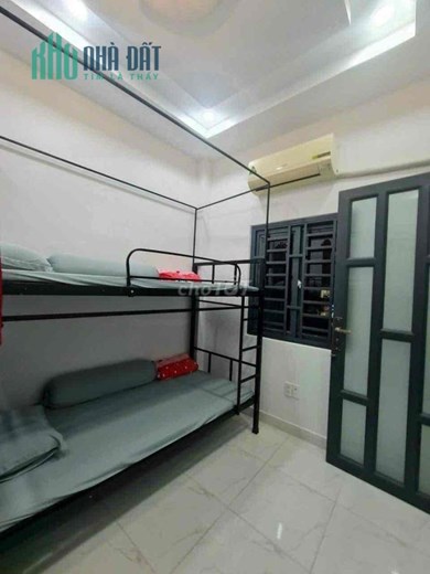 Còn trống 2 giường KTX (Phòng 4 giường), đường Nguyễn Văn Cừ, Q5