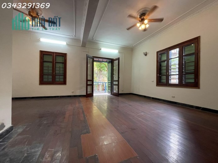 Bán Biệt Thự quận Ba Đình. DT 339m, 4T, MT 12m, 66 Tỷ. Xây Khách sạn, Toà Building, Giữ Tiền cực tốt