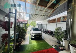 BÁN KHÁCH SẠN 4 SAO - GẦN 20 PHÒNG THU DOANH THU HƠN 250TR/THÁNG - MẶT TIỀN VIP HÓC MÔN - GIÁ NHỈNH