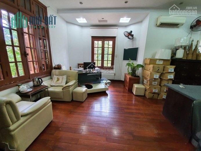 Bán biệt thự 26 tỷ – 125m2 MT 6.5m ngõ 19 Liễu Giai – ngõ 3 Vạn Bảo gần ĐSQ Nhật – Lotte – Vinhomes