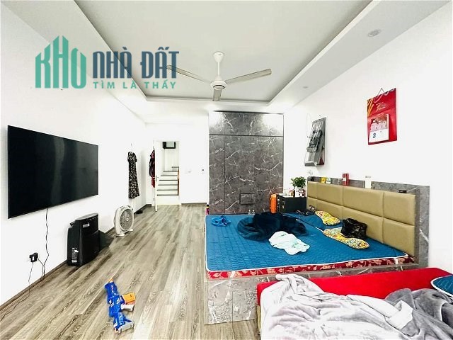 LÕI TRUNG TÂM ĐỐNG ĐA - DIỆN TÍCH TO - MẶT TIỀN ĐẸP - GIÁ HỢP LÝ