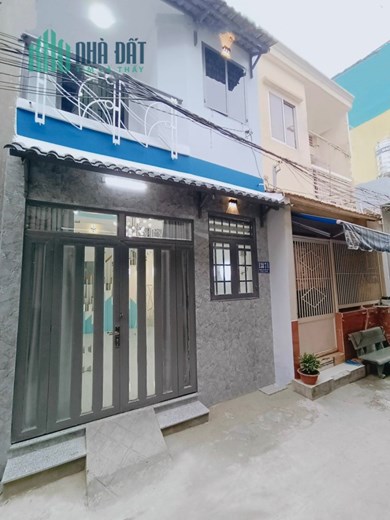 BÁN NHÀ 1 TRỆT 1 LẦU 1 LỬNG - NHÀ XÂY MỚI ĐẸP 100% NGAY CHỢ TÂN HƯƠNG , QUẬN TÂN PHÚ