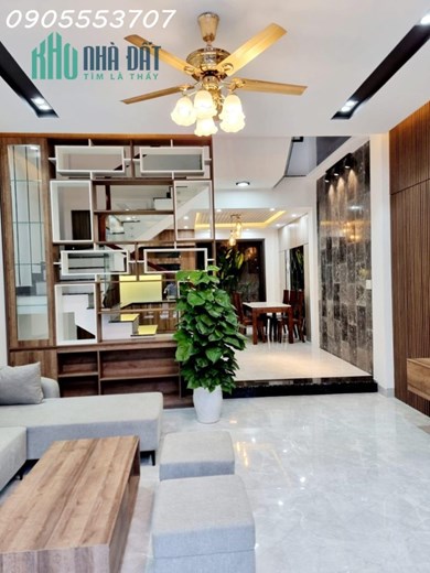 Nhà đẹp 3 tầng, phong cách Âu, kiệt 2 Ô tô rượt nhau thông HOÀNG THỊ LOAN, Liên Chiểu, Đà Nẵng, chỉ