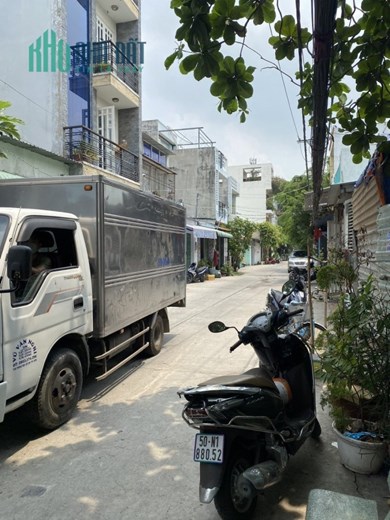 *Bán gấp lô đất 1 sẹc đường số 9 BHH 121m2 ngang khủng 8m , Nhỉnh 3 tỷ