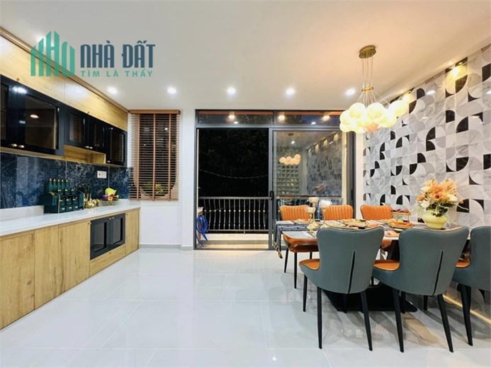 Nhà tuyệt đẹp Bùi Quang Là, Gò Vấp – HXH thông, 4 tầng full nội thất.