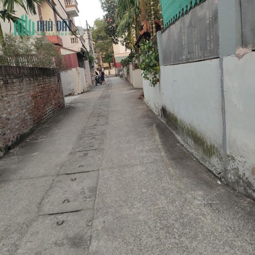 Nhỉnh 2 tỷ xíu có ngay căn nhà cấp 4, 74m2, ngõ thông, ô tô đỗ cửa Do Hạ, Tiền Phong Mê Linh.