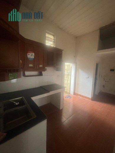 Nhỉnh 2 tỷ xíu có ngay căn nhà cấp 4, 74m2, ngõ thông, ô tô đỗ cửa Do Hạ, Tiền Phong Mê Linh.