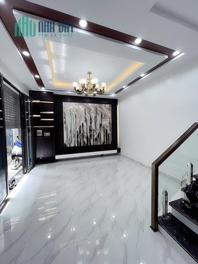 Bán nhà xây mới phố Chợ Hàng Cũ, 4 tầng 4 ngủ ngõ nông GIÁ 2.42 tỉ