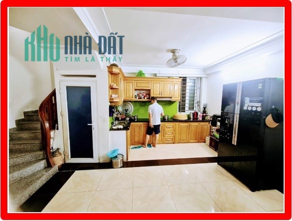 Bán Nhà Ngõ 32 Đỗ Đức Dục Mễ Trì, Giá Rẻ 50m2, 4 PN chỉ 4 Tỷ 0975553795