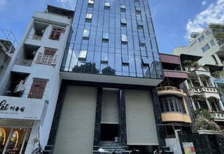 Cho Thuê tòa nhà Văn Phòng 9 tầng mặt Phố Thụy Khuê Dt 196m2 Mt 12m. Giá 250tr/th