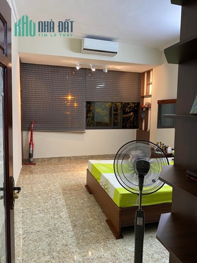GIẢM SÂU - BÁN GẤP - PHÂN LÔ LẠC TRUNG - LÔ GÓC - VỈA HÈ - Ô TÔ TRÁNH - 42M - 5T - HƠN 6 TỶ