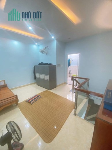 BÁN NHÀ QUẬN 3 HXH 50M2 NGANG 4.7M 3 TẦNG 3 PHÒNG NGỦ HẺM THÔNG TRẦN QUANG DIỆU 6.7 TỶ.