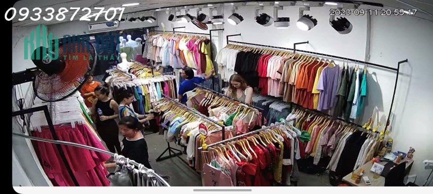 GÓC SANG NHƯỢNG. Sang shop quần áo, chắc nhiều chị em không còn lạ gì shop em. Nằm ngay chợ Trung